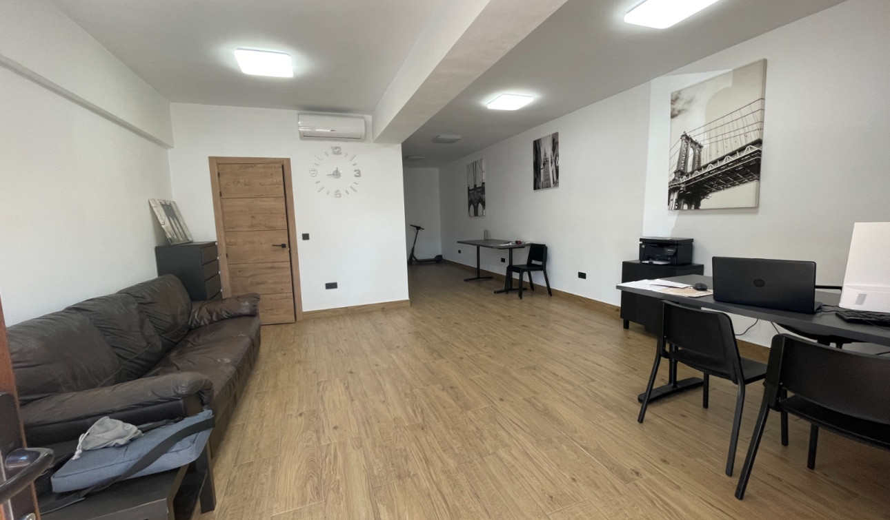 Reventa - Unidad Comercial - Guardamar del Segura - Comunidad Valenciana