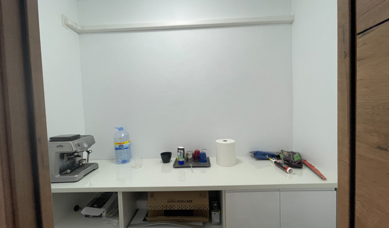 Reventa - Unidad Comercial - Guardamar del Segura - Comunidad Valenciana