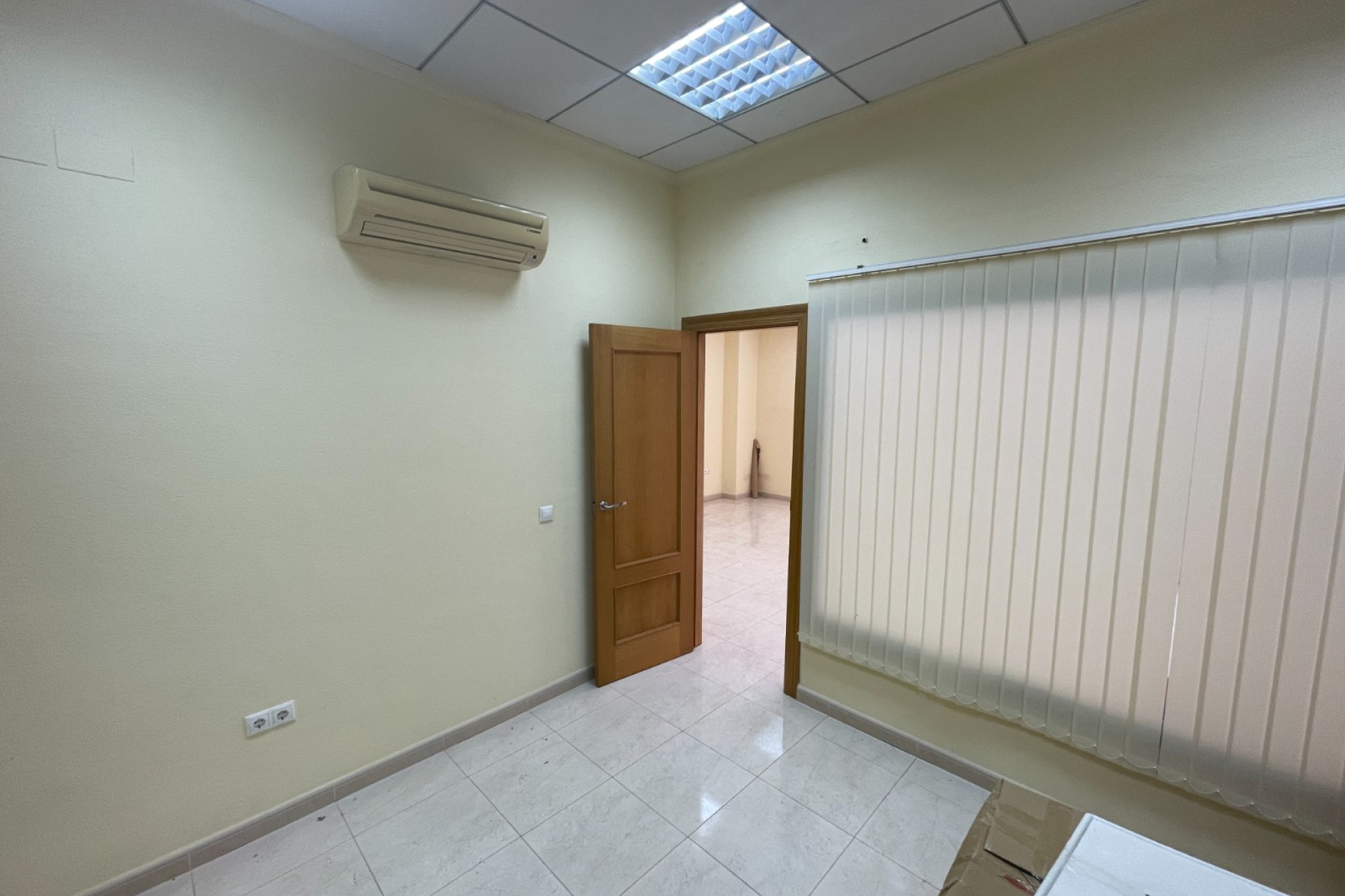 Reventa - Unidad Comercial - Guardamar del Segura