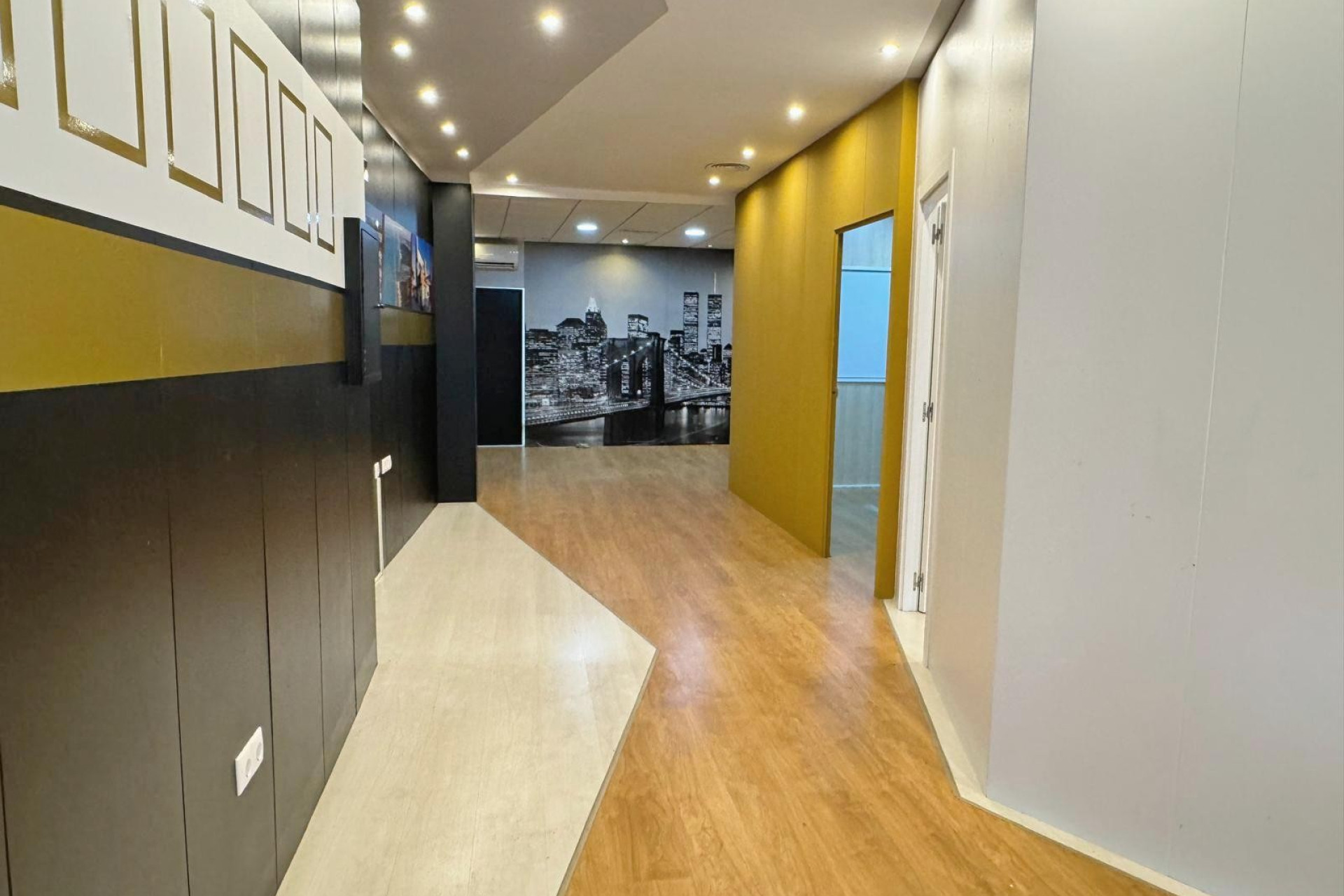 Reventa - Unidad Comercial - Guardamar del Segura