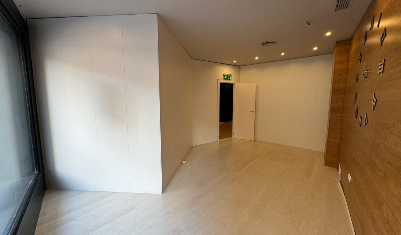 Reventa - Unidad Comercial - Guardamar del Segura