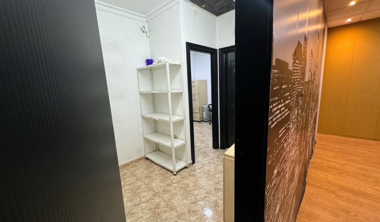 Reventa - Unidad Comercial - Guardamar del Segura