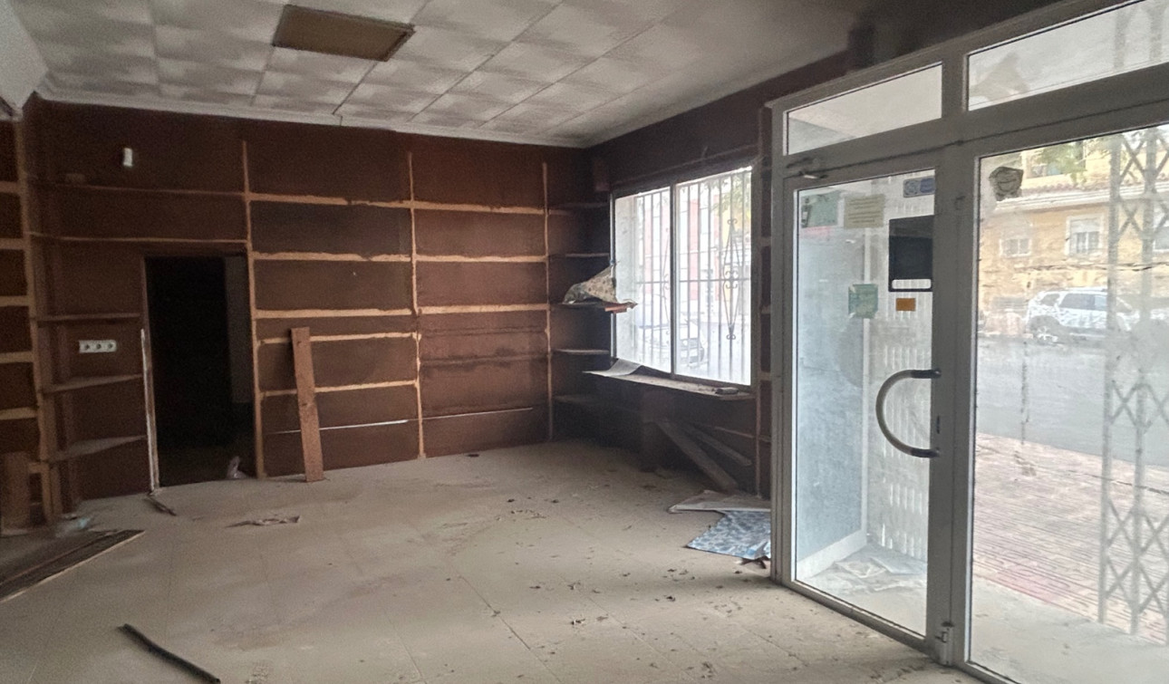 Reventa - Unidad Comercial - Jacarilla