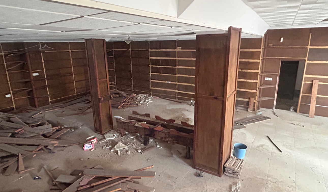 Reventa - Unidad Comercial - Jacarilla