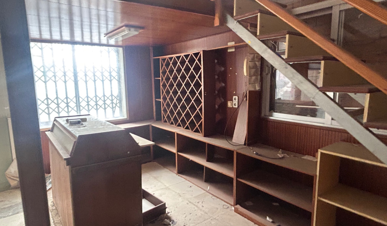 Reventa - Unidad Comercial - Jacarilla