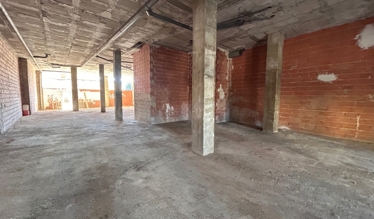 Reventa - Unidad Comercial - Jacarilla