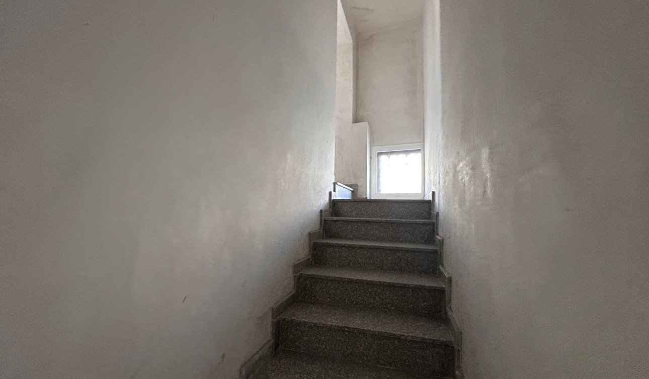 Reventa - Unidad Comercial - Jacarilla