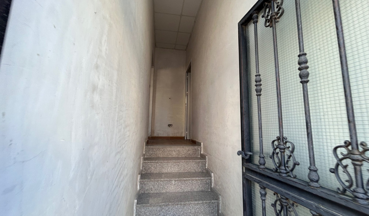 Reventa - Unidad Comercial - Jacarilla