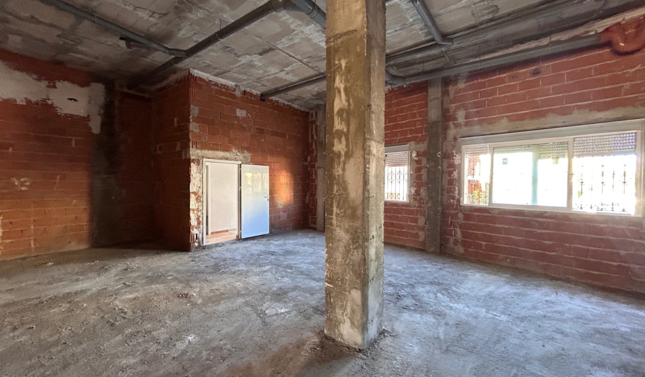 Reventa - Unidad Comercial - Jacarilla