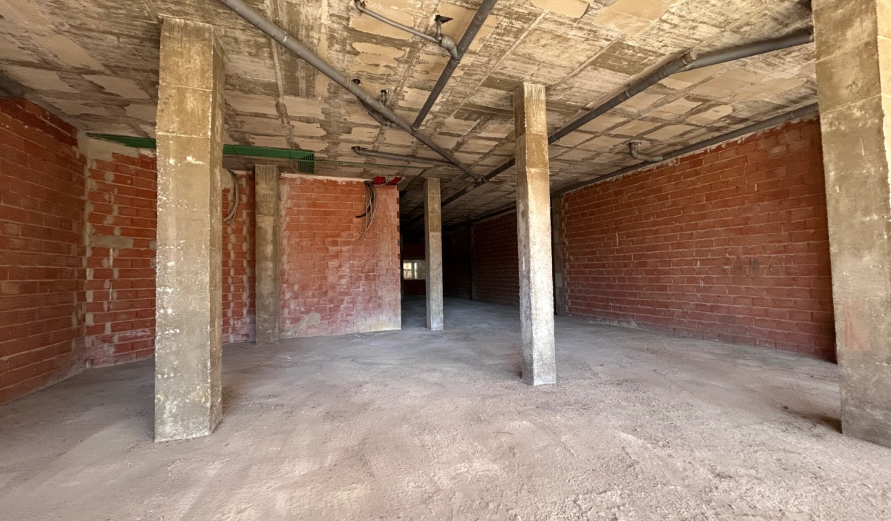 Reventa - Unidad Comercial - Jacarilla