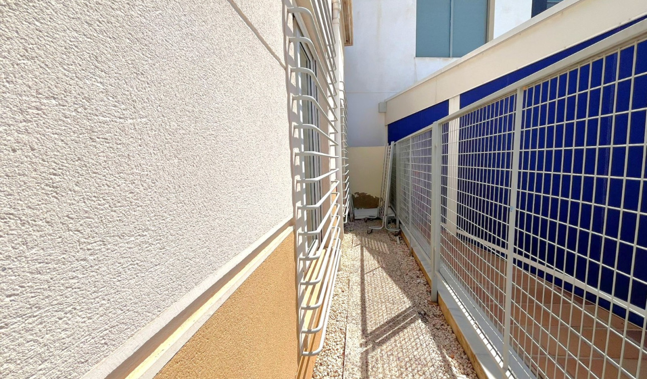 Reventa - Unidad Comercial - Orihuela Costa - Playa Flamenca