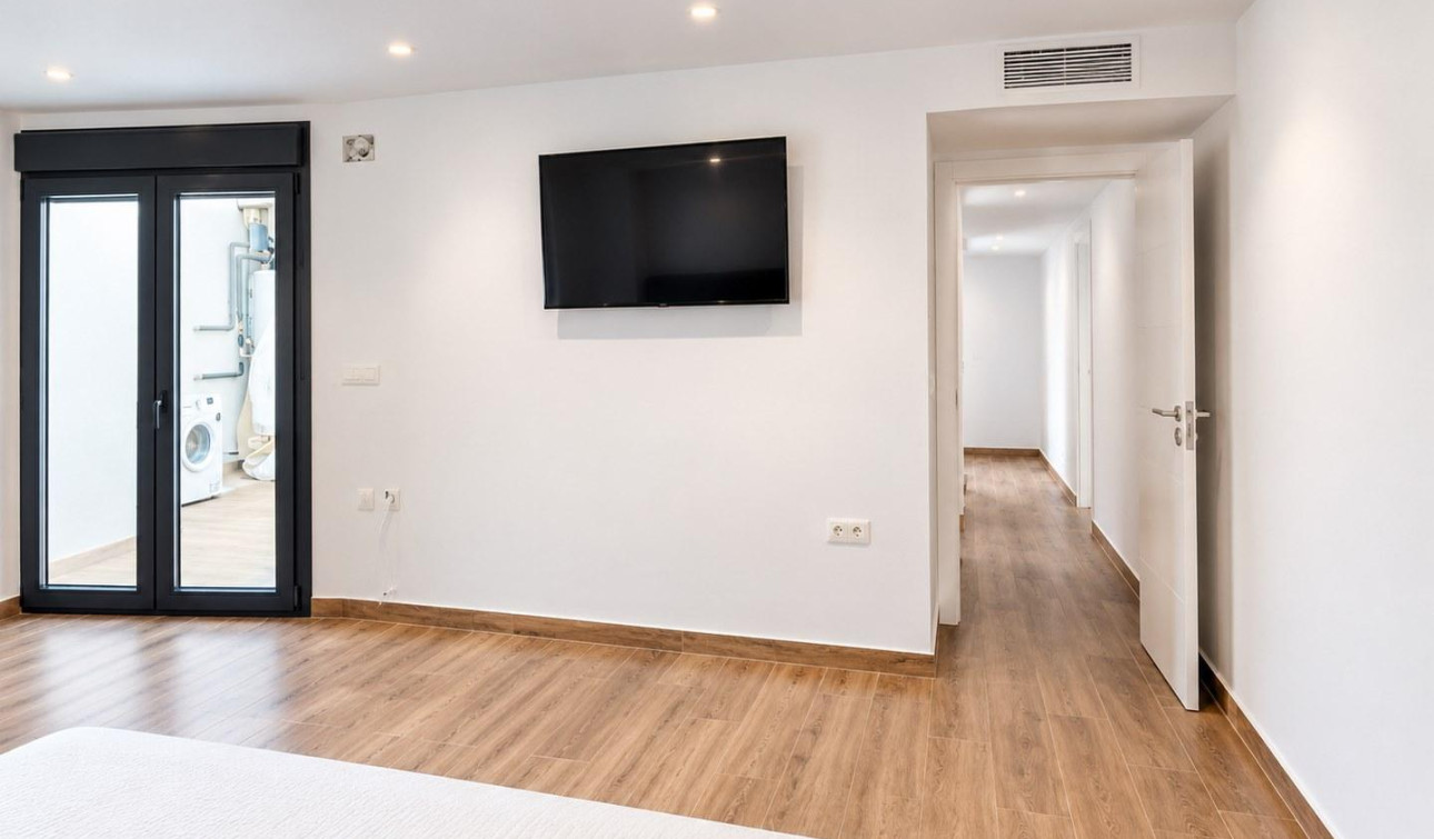 Reventa - Unidad Comercial - Orihuela - LA MURADA
