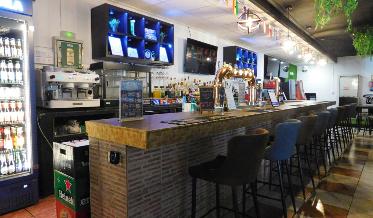 Reventa - Unidad Comercial - San Miguel de Salinas - San Miguel Salinas