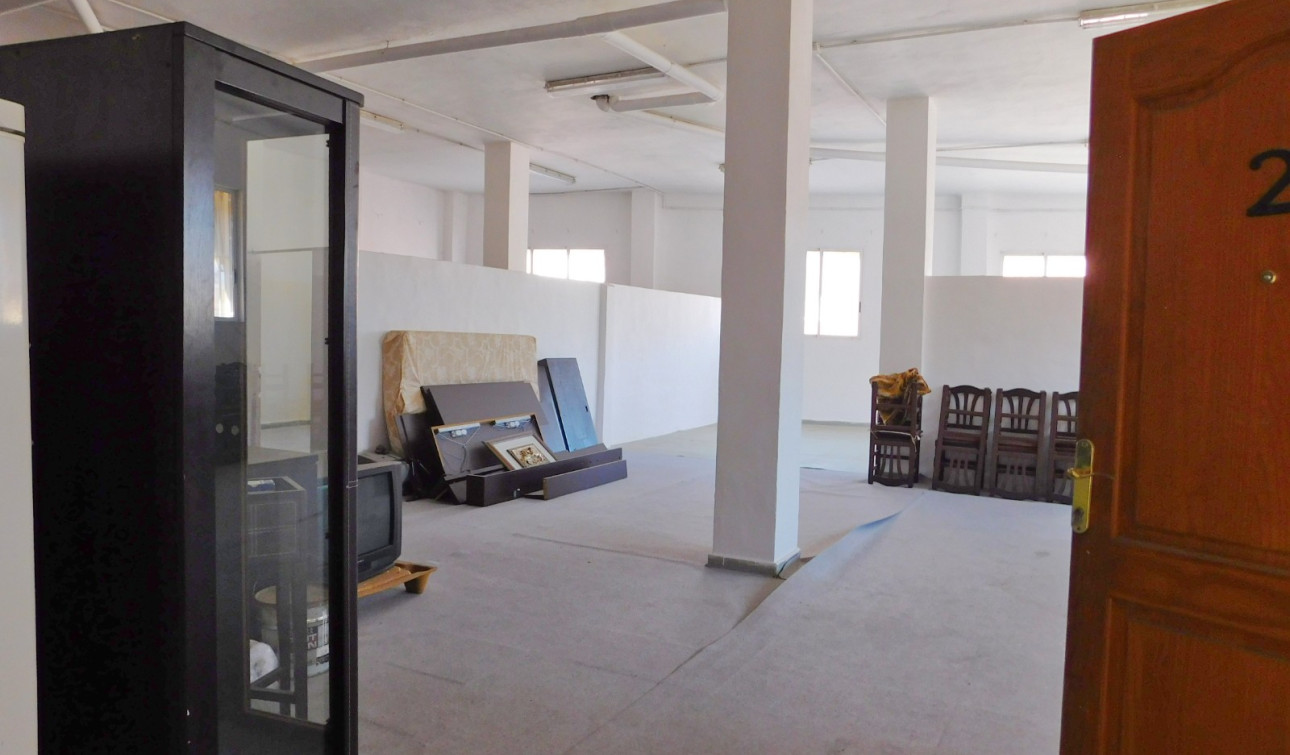 Reventa - Unidad Comercial - San Miguel de Salinas