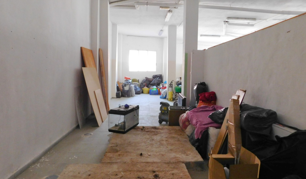 Reventa - Unidad Comercial - San Miguel de Salinas