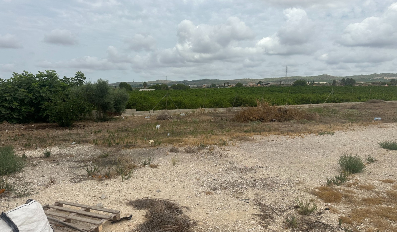 Reventa - Unidad Comercial - Torremendo