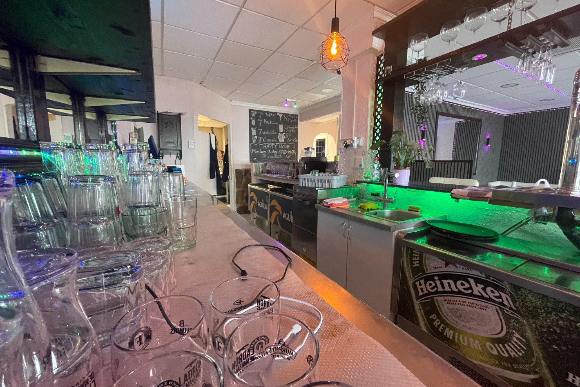 Reventa - Unidad Comercial - Torrevieja - Comunidad Valenciana