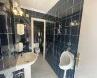 Reventa - Unidad Comercial - Torrevieja - Comunidad Valenciana