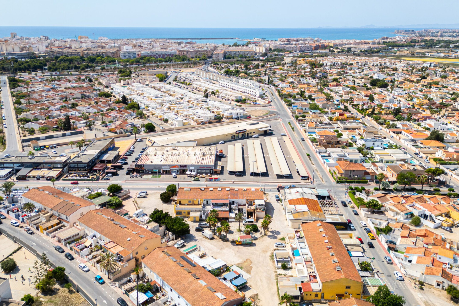 Reventa - Unidad Comercial - Torrevieja - La Siesta - El Salado - Torreta