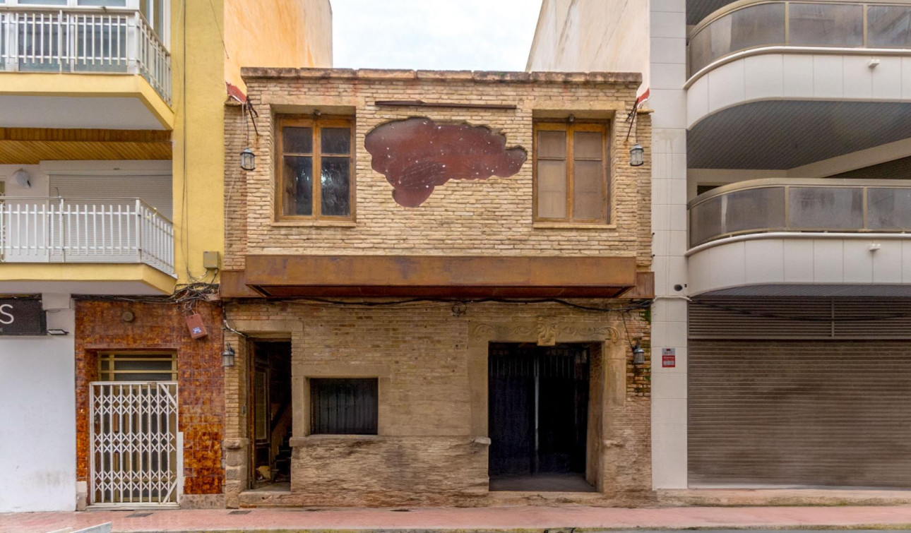 Reventa - Unidad Comercial - Torrevieja - Playa del cura