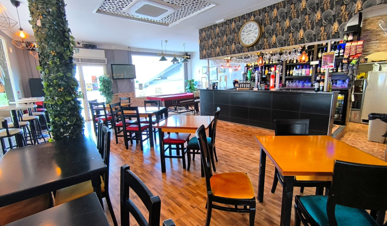 Reventa - Unidad Comercial - Villamartín