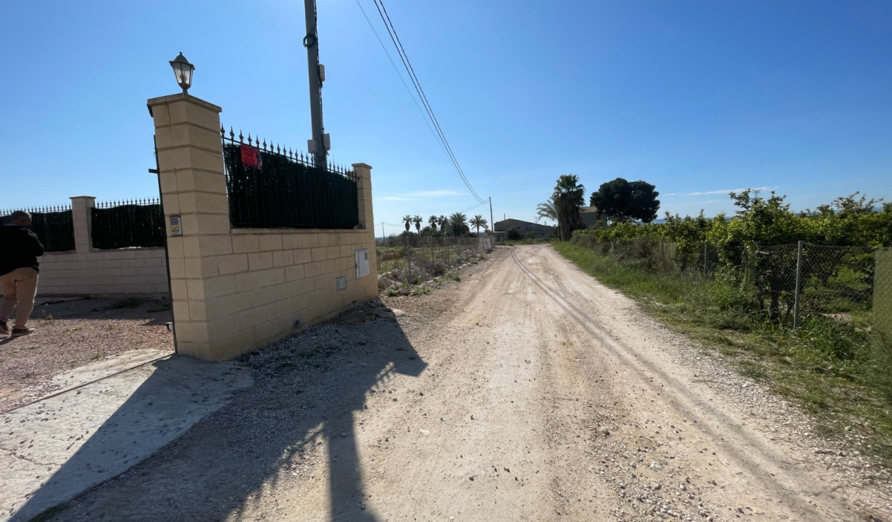 Reventa - Villa independiente - Albatera