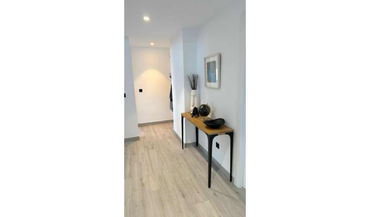 Reventa - Villa independiente - Alfas del Pí - pueblo