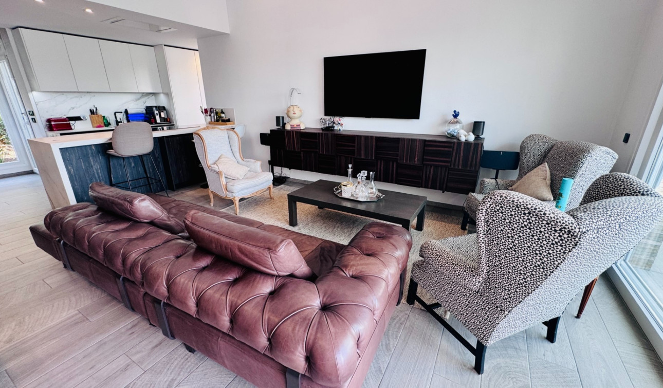 Reventa - Villa independiente - Algorfa