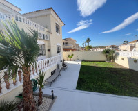 Reventa - Villa independiente - Algorfa