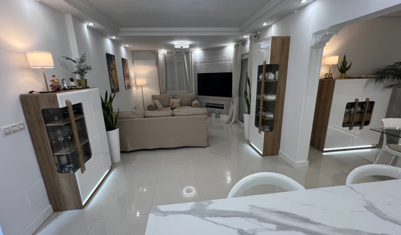 Reventa - Villa independiente - Algorfa