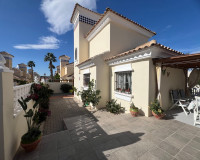 Reventa - Villa independiente - Algorfa