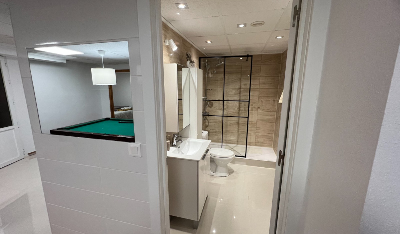 Reventa - Villa independiente - Algorfa