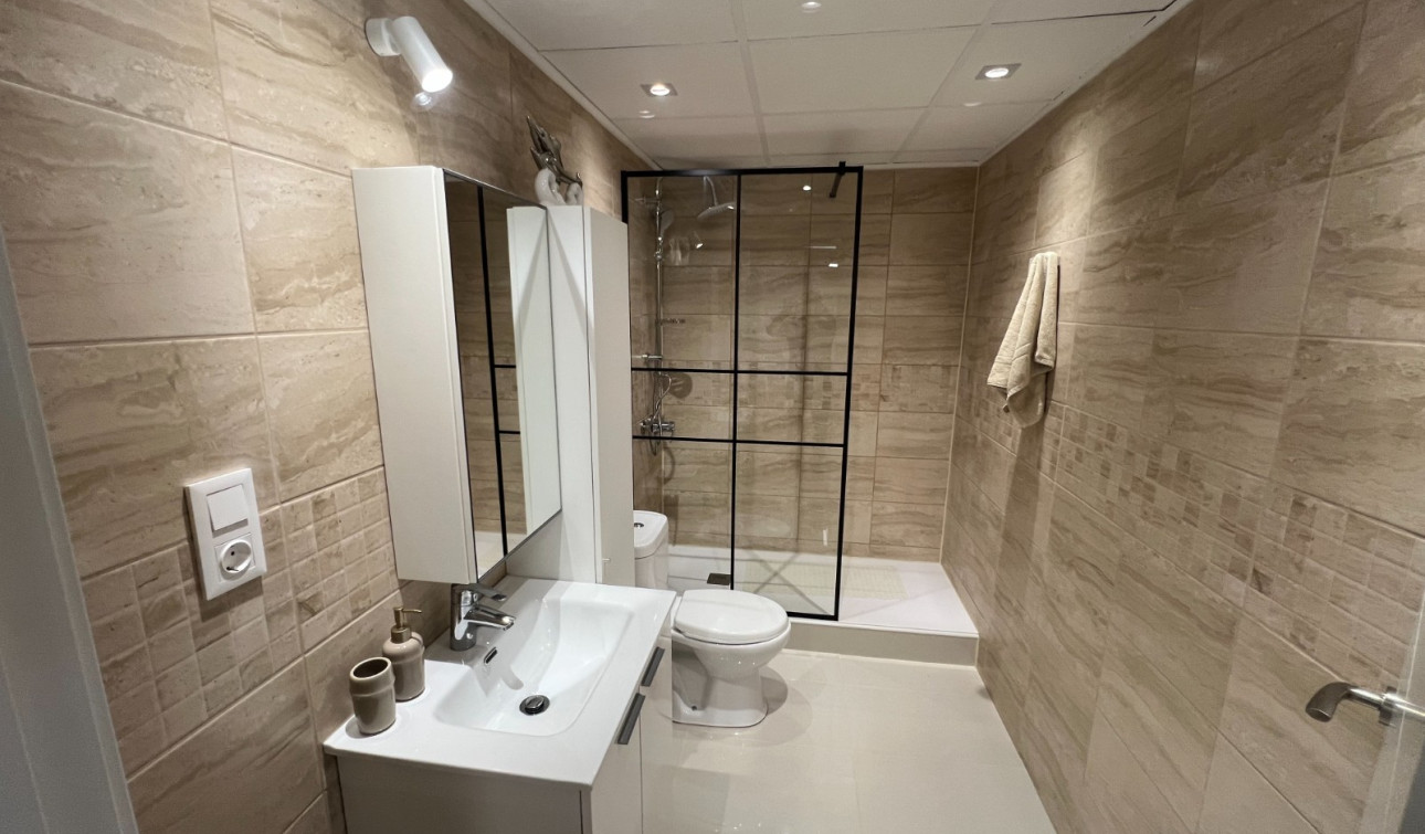 Reventa - Villa independiente - Algorfa