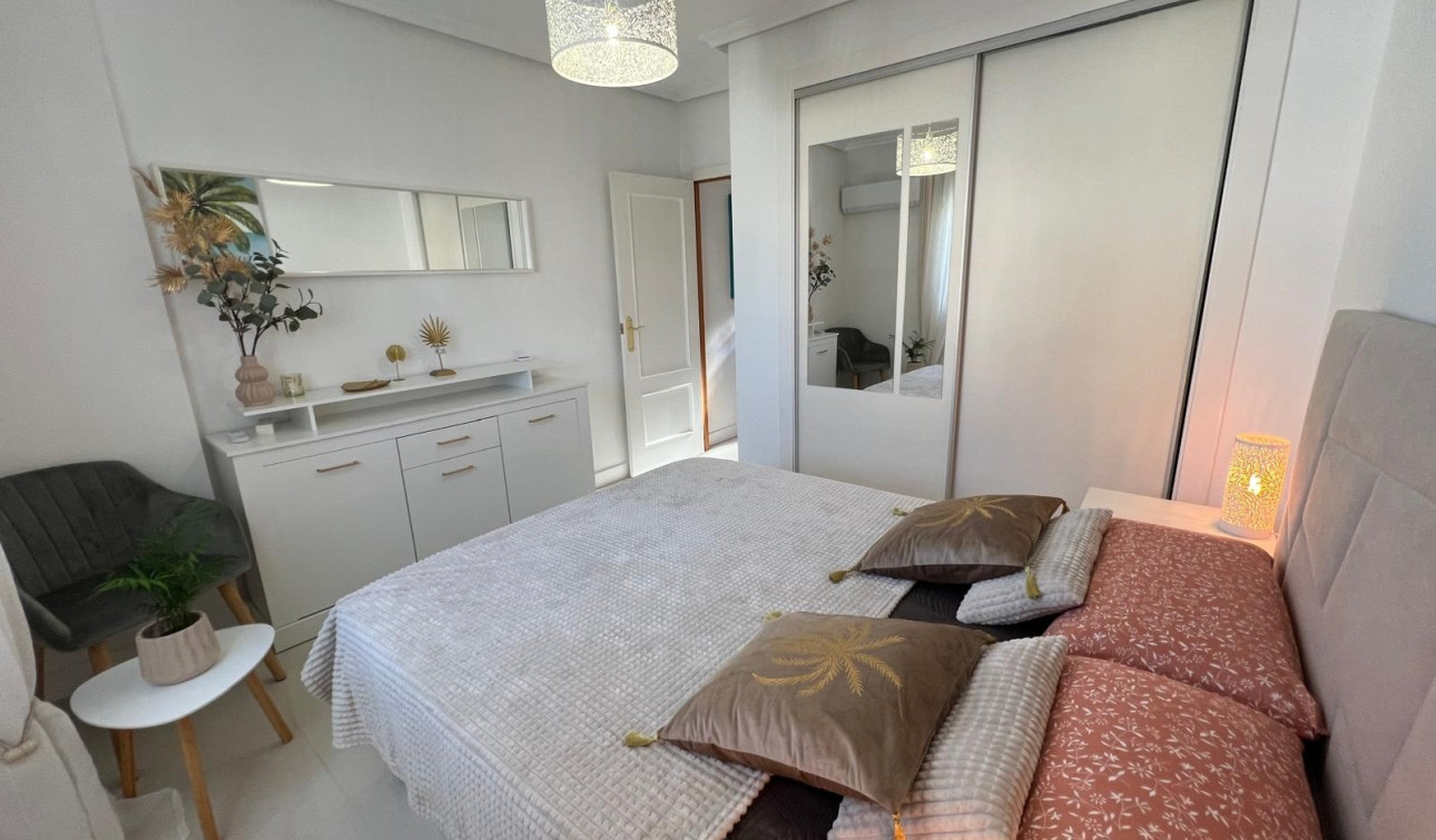 Reventa - Villa independiente - Algorfa