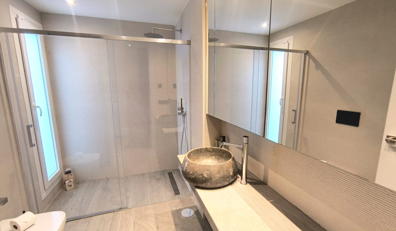 Reventa - Villa independiente - Algorfa