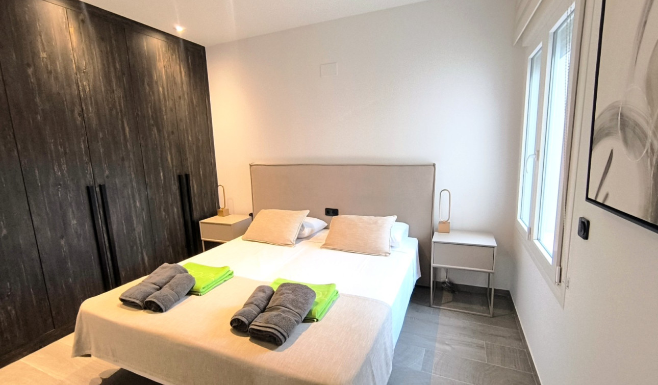 Reventa - Villa independiente - Algorfa