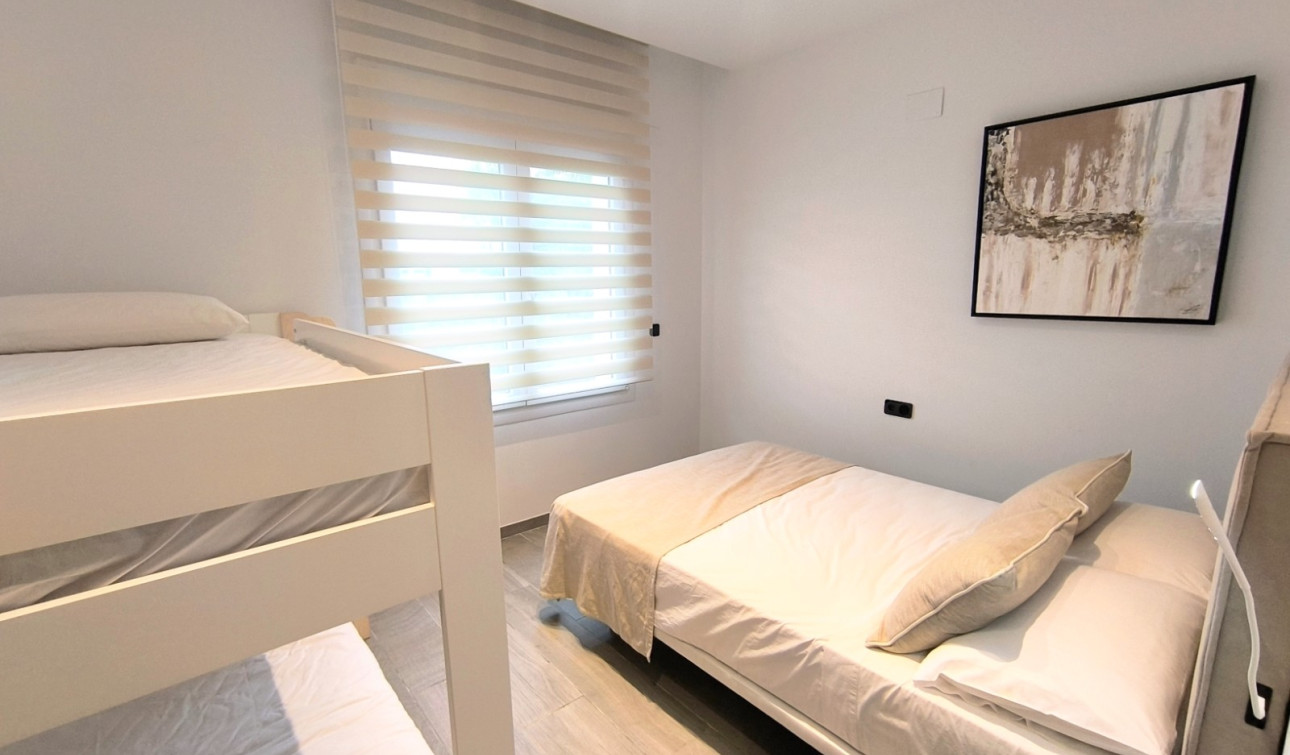 Reventa - Villa independiente - Algorfa