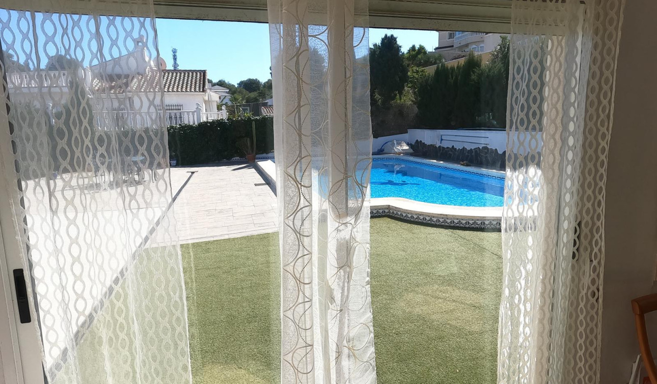 Reventa - Villa independiente - Algorfa