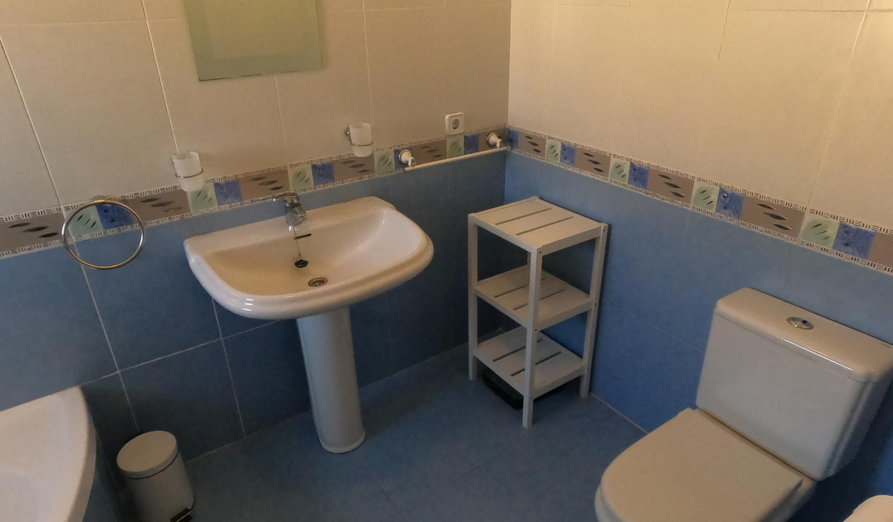 Reventa - Villa independiente - Algorfa