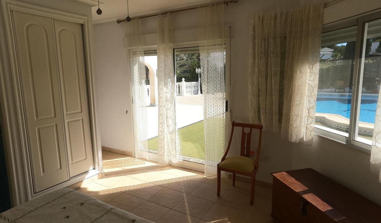 Reventa - Villa independiente - Algorfa