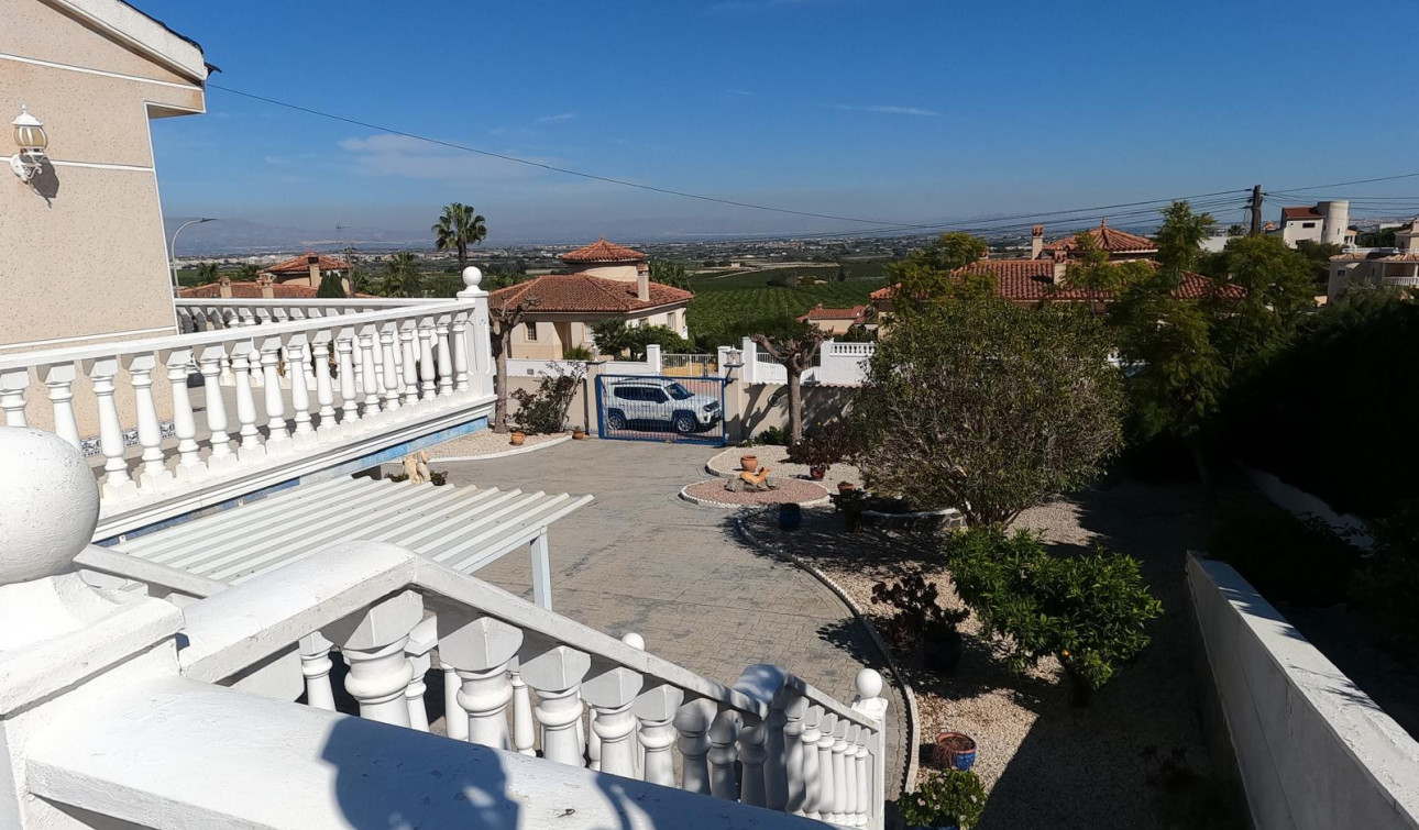 Reventa - Villa independiente - Algorfa