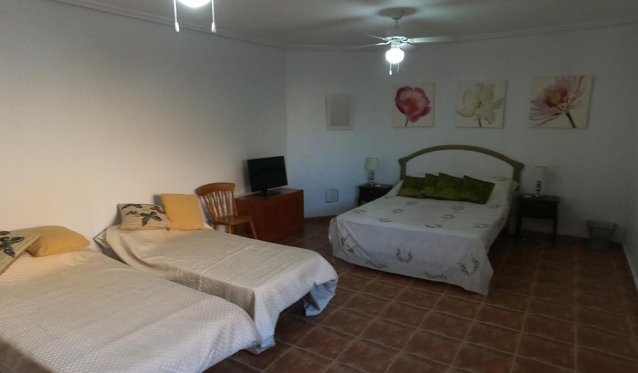 Reventa - Villa independiente - Algorfa