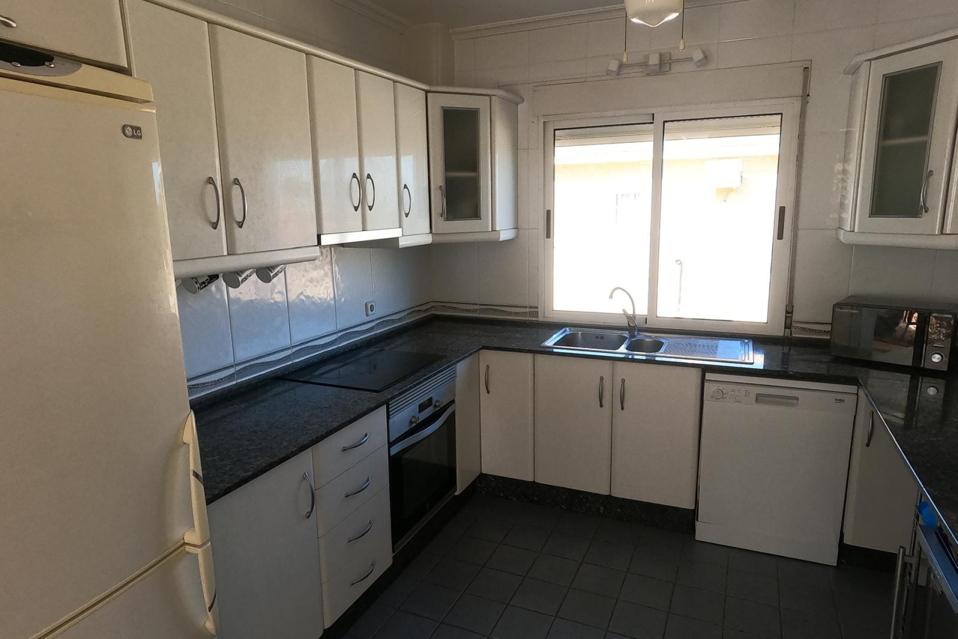 Reventa - Villa independiente - Algorfa