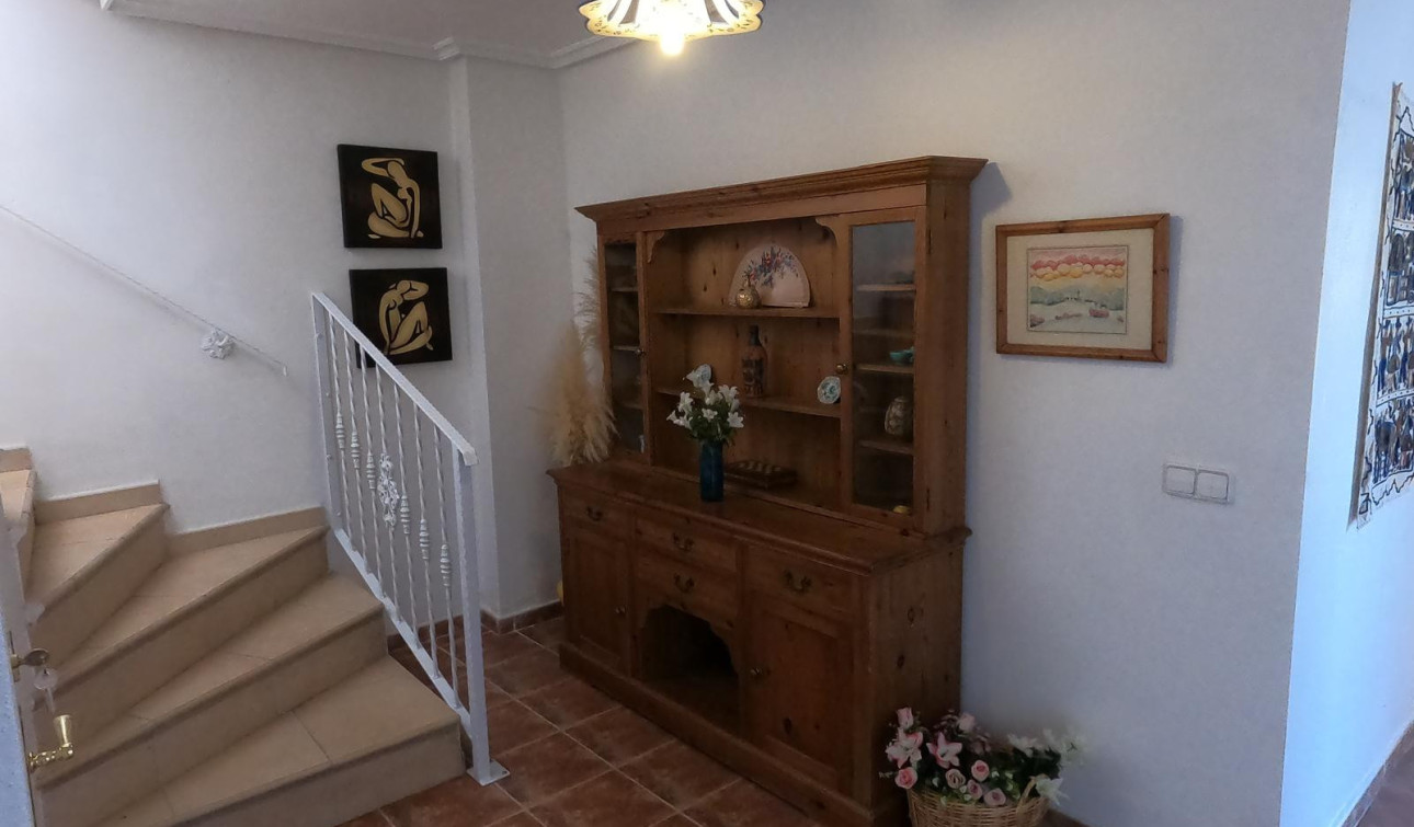 Reventa - Villa independiente - Algorfa