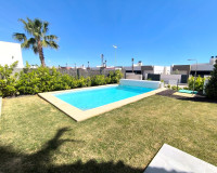 Reventa - Villa independiente - Algorfa