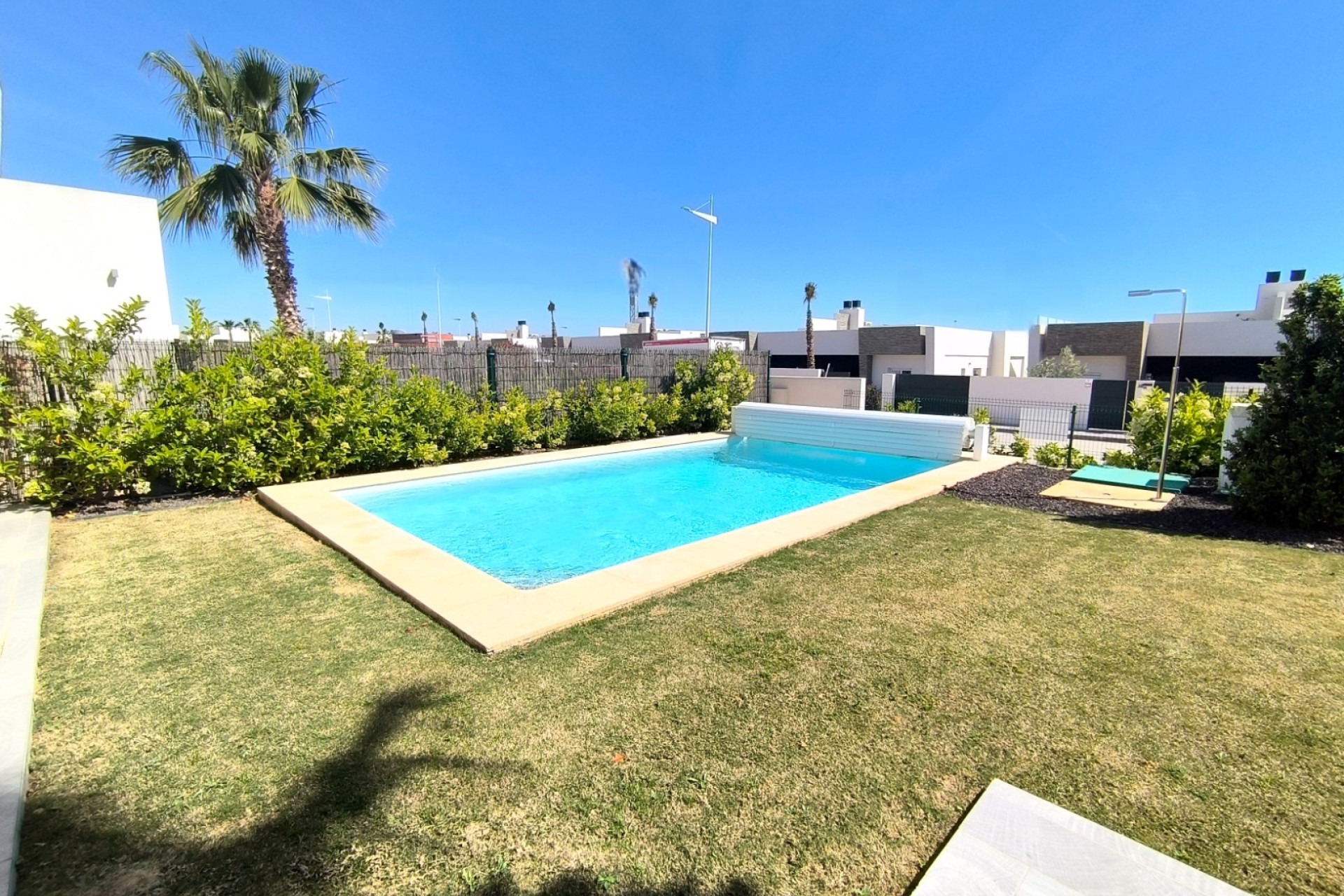 Reventa - Villa independiente - Algorfa