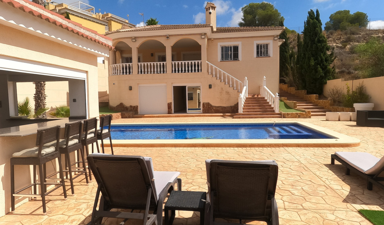 Reventa - Villa independiente - Algorfa
