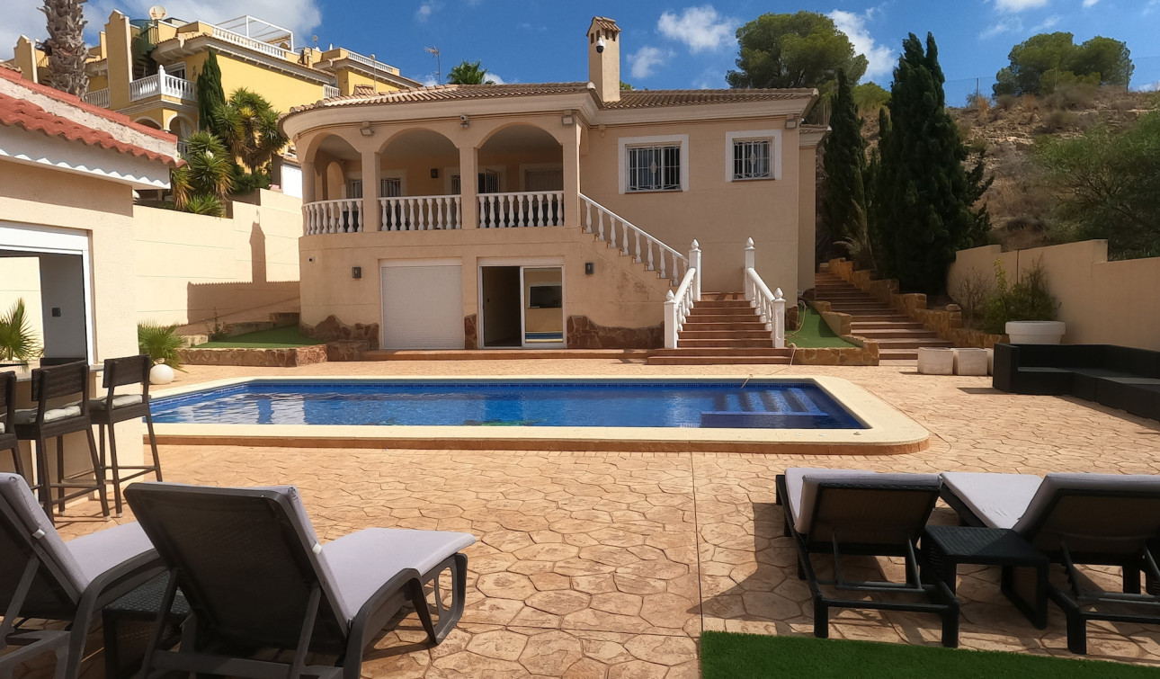 Reventa - Villa independiente - Algorfa