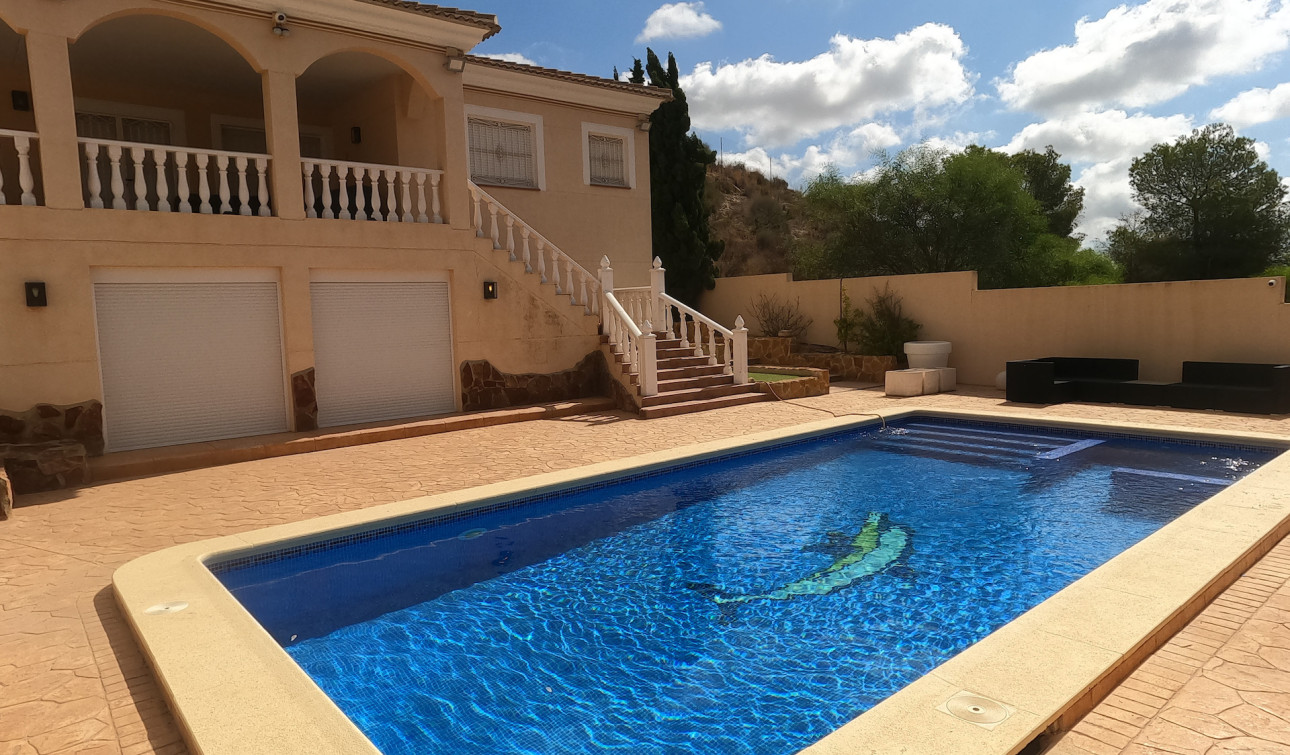 Reventa - Villa independiente - Algorfa