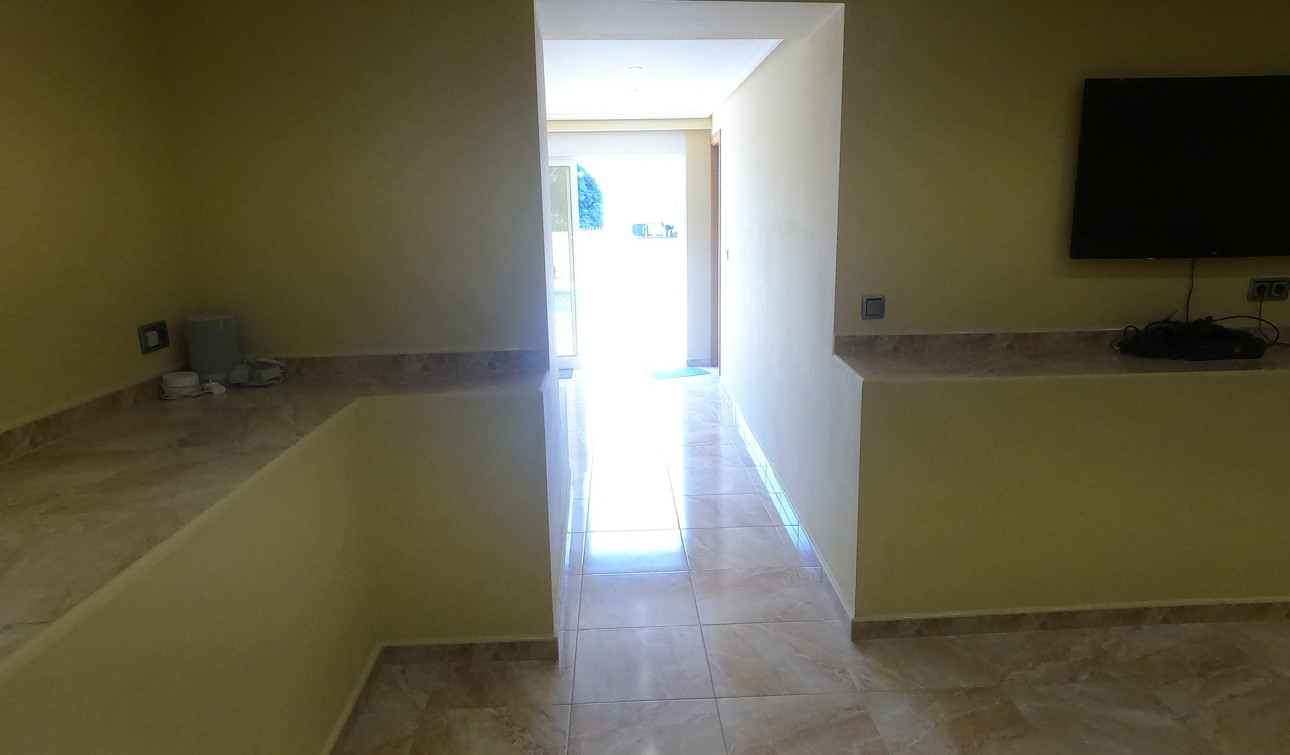 Reventa - Villa independiente - Algorfa
